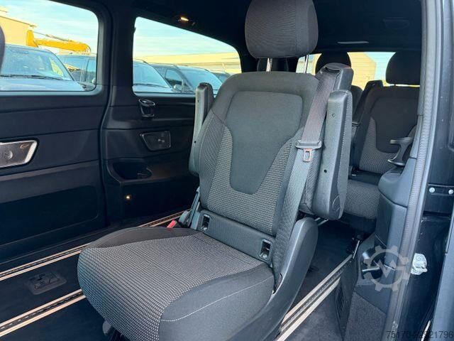 High-roof van Mercedes-Benz V 300 d 4MATIC STYLE AMG DISTRONIC MULTIBEAM