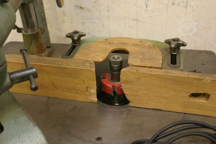 Table milling machine Stehle** mit Vorschub