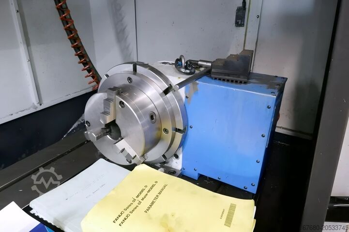 Vertikales Bearbeitungszentrum, mit 4. Achse Doosan DNM 6700