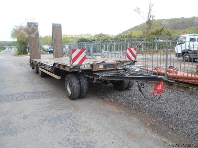 Low loader trailer MÜLLER-MITTELTAL T 3-Profi-30 To. 3 Achser
