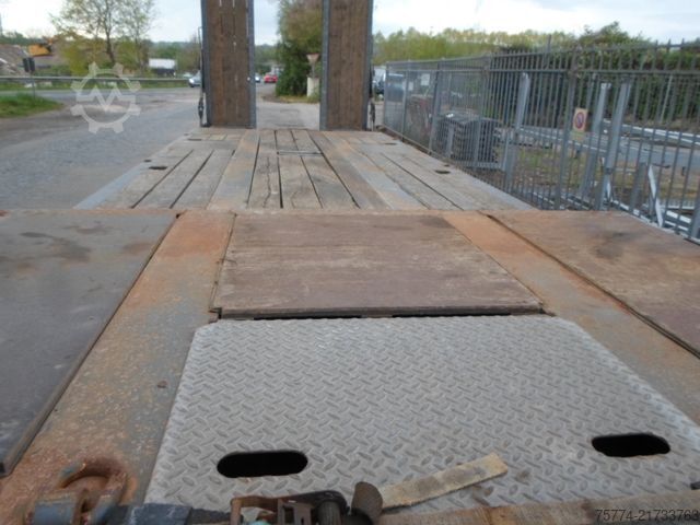 Low loader trailer MÜLLER-MITTELTAL T 3-Profi-30 To. 3 Achser