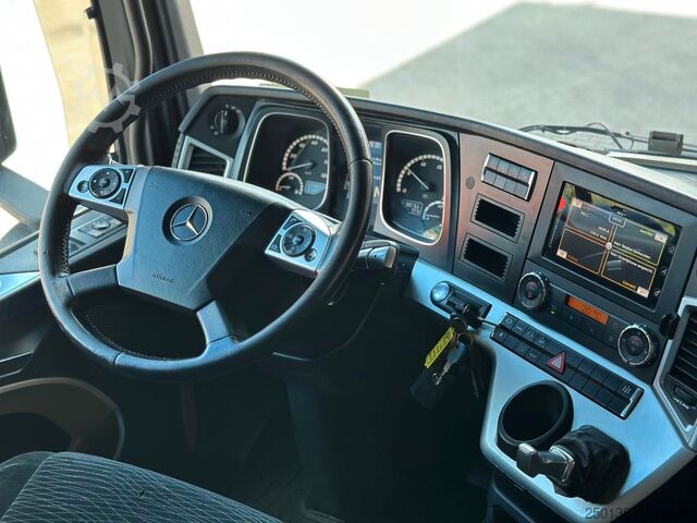 Standard tractor unit MERCEDES-BENZ Actros 1853 LS 4x2 BL/Zapfwelle/Hydraulik/LOF