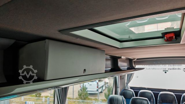 Motor coach SETRA S 515 HD