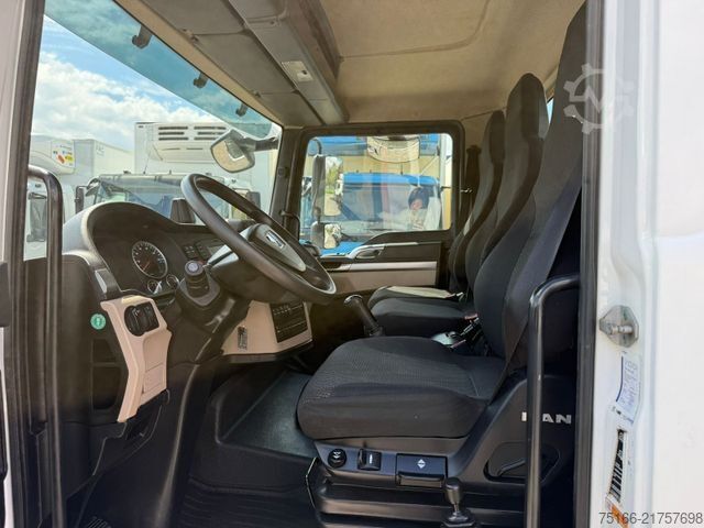 Tipper van MAN TGL 8.180 K Kipper MEILLER 3-Seiten*2 X AHK