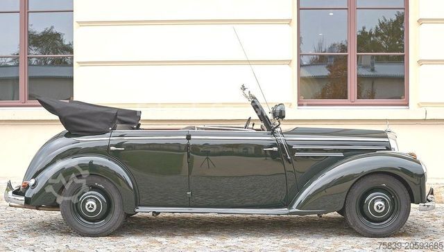 Van MERCEDES-BENZ 220 OTP, W 187, Offener Tourenwagen Polizei, 2 +