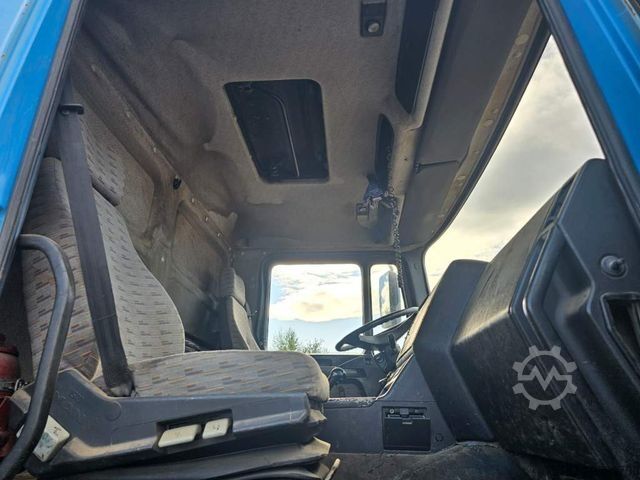 Concrete mixer truck MAN 26.293 6x4 Betonmi. 8 cbm Intermix Trommel v2001