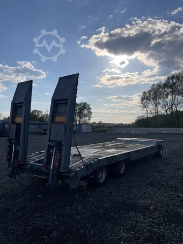 Low loader trailer Schwarzmüller 3 Achs Tieflader