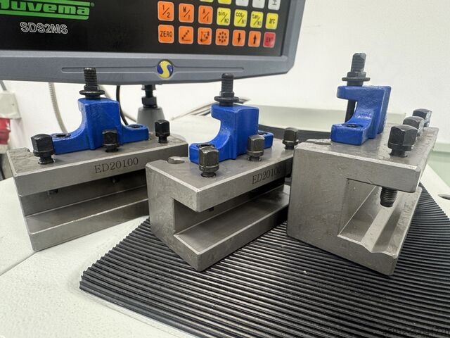 Lead/traction spindle lathe HUVEMA HU 300 x 900-4 DRO