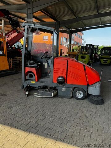 Sweepers and vacuum cleaning machine Hako 1800 KLPG