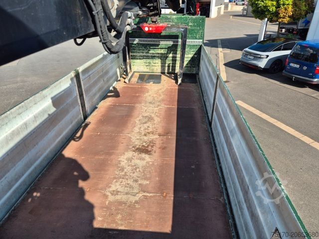 Flatbed truck MAN TGS 26.420 6x2-4 LL Hiab 177K PRO 2 Stück