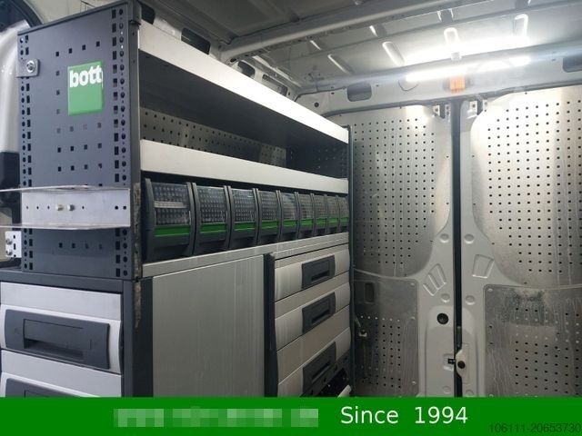 Minibus VOLKSWAGEN Crafter 35 kurz 2,0TDi o6 SortimL1H1