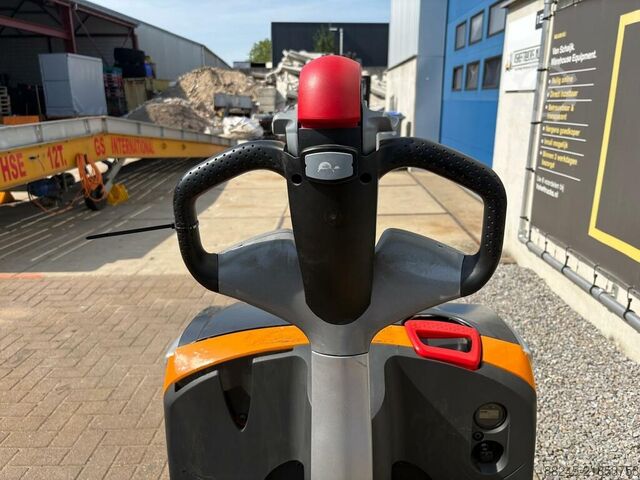 VS-22875 Electric pallet truck Still with 2400mm forks STILL EXU20
