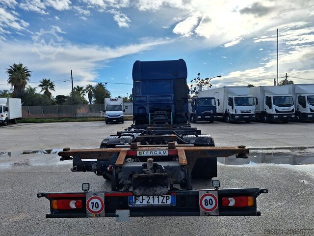 Truck with interchangeable body DAF XF 460 FA