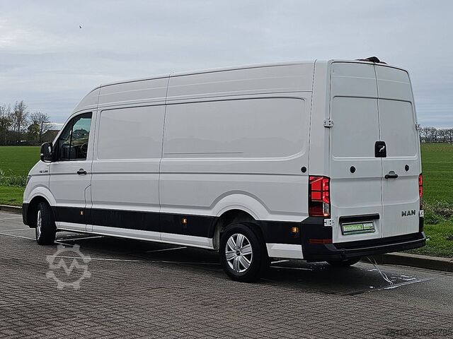 High-roof van M.A.N. TGE 3.180 ac automaat EURO6
