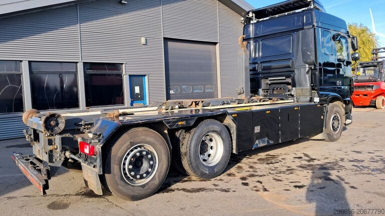 Lkw mit Hakengerät DAF XF 510 FAN