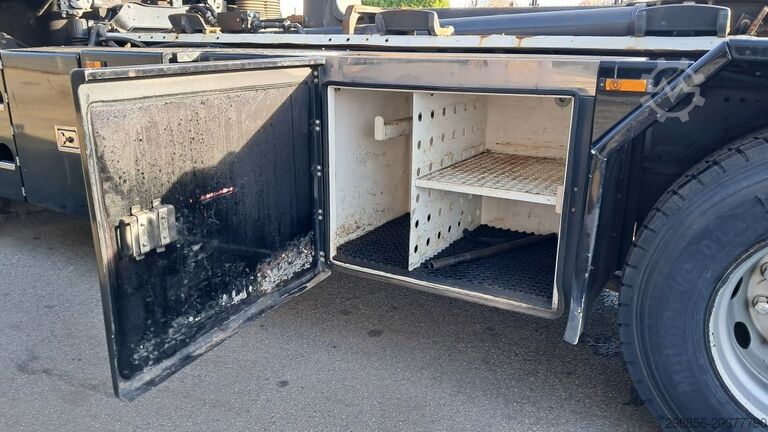 Lkw mit Hakengerät DAF XF 510 FAN