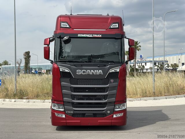 Standard tractor unit SCANIA 770S FULL PNEUMATIC