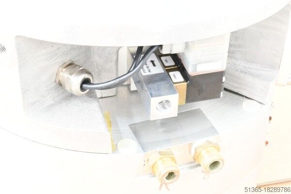 Turbomolecular pump Oerlikon Leybold Vacuum 800040V1444