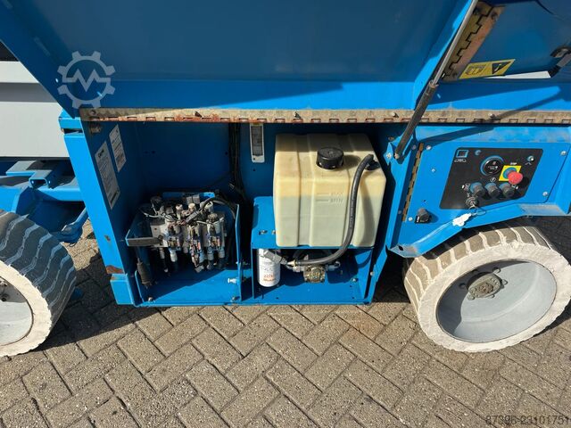Genie GS3268 Hoogwerker Schaarhoogwerker Schaarlift (2008) Genie GS3268 Hoogwerker Schaarhoogwerker Schaarlift (...