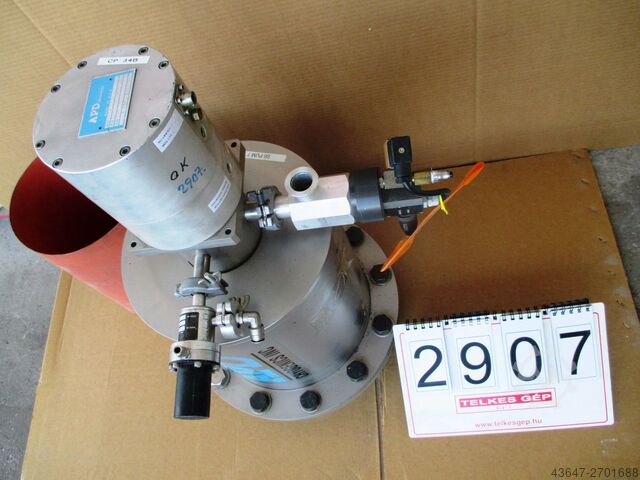 #2907 CRYO VACUUM PUMP APD 12 SC