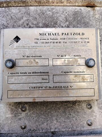 Edelstahltank 350 HL – Zylindrisch auf Füßen – Druck / Isoliert / Sicherheitsleiter