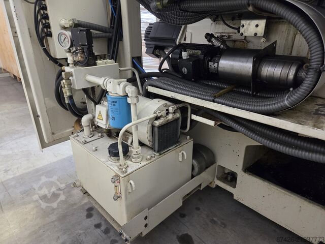 CNC lathe Okuma LB15II-M