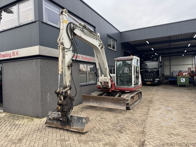 Takeuchi Graafmachine rups Takeuchi TB175 2008 Diesel inclusief 3 bakken TAKEUCHI TB175 Graafmachine Rups 2008 Yanmar Diesel inclusief 5 bakken + palletvork