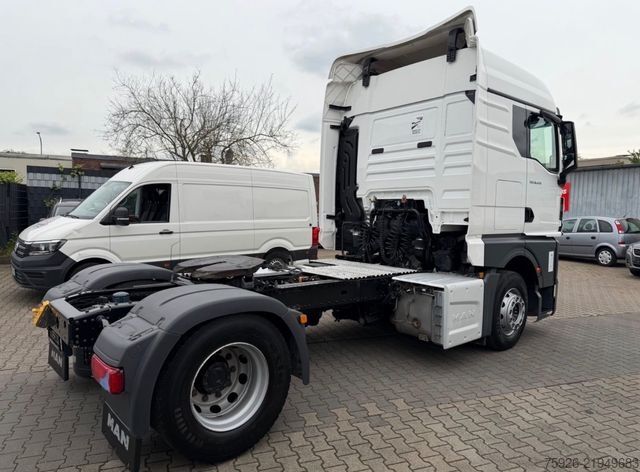 Standard tractor unit MAN TGX 18 SZM / 4x2 LLS