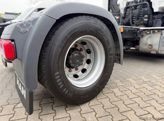 Standard tractor unit MAN TGX 18 SZM / 4x2 LLS