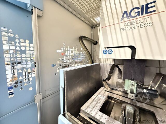 AGIE AGIECUT PROGRESS 2 Wire EDM Machine AGIE AGIECUT PROGRESS 2