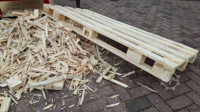 Holz Vorbrecher Paletten Schredder LUMAGO D.S.C. Dutch Shredder Company BV PYTHON 1600