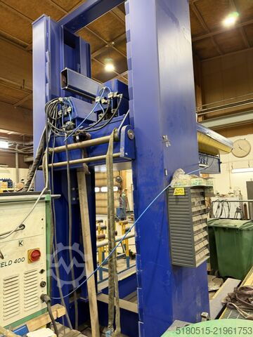Plasma welding machine  