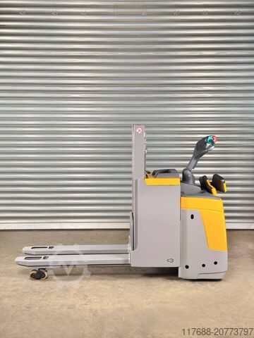 Hochhubwagen-Mitfahrer Jungheinrich ERD 220 drive PLUS - Service Neu - Batteire 83%