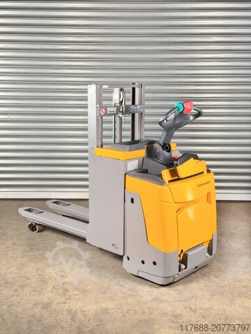 Hochhubwagen-Mitfahrer Jungheinrich ERD 220 drive PLUS - Service Neu - Batteire 83%