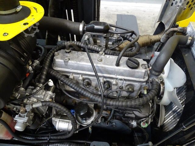 Vierwege Seitenstapler Combilift C3000 - TRIPLEX