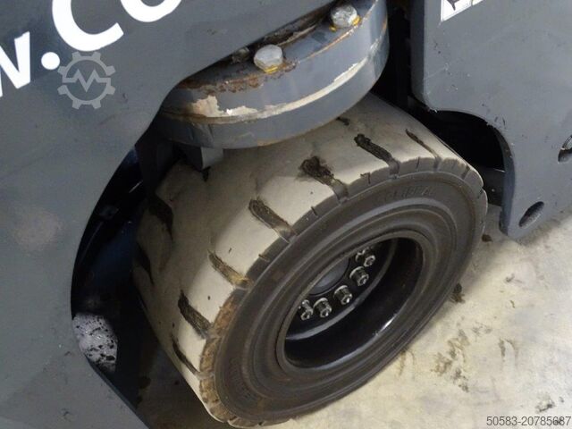 Vierwege Seitenstapler Combilift C3000 - TRIPLEX