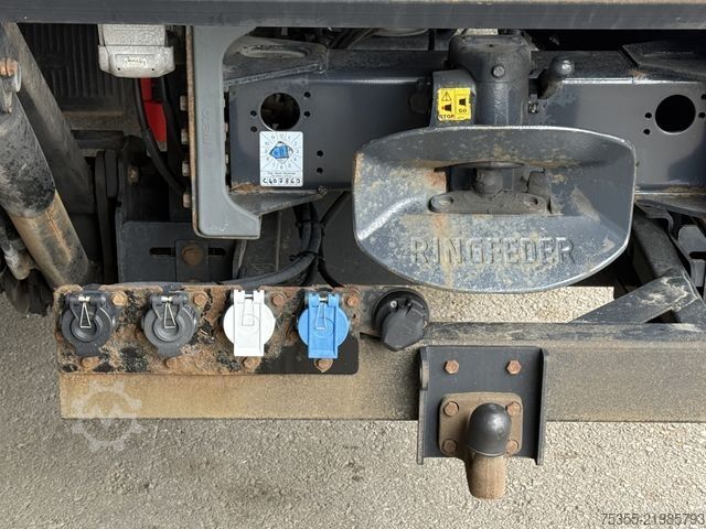 LKW mit Kofferaufbau IVECO Stralis AS260S42 LBW Klima 9.26m LBWLIFT+LENK