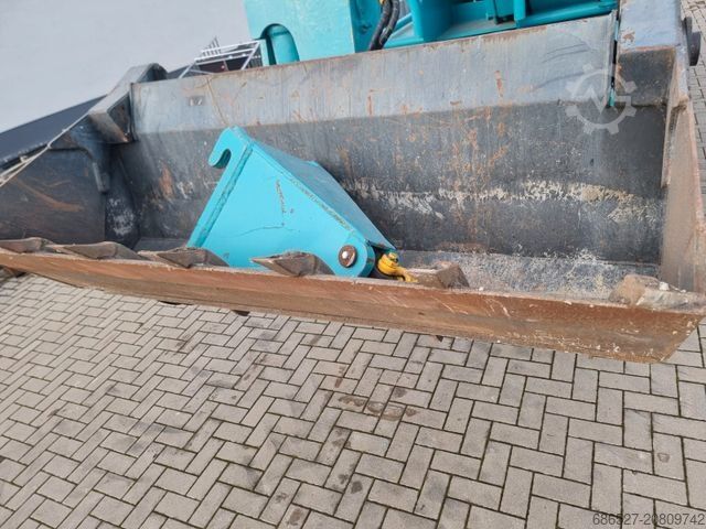 Teleskoparmstapler MERLO Roto 33.13 KORB-SCHAUFEL-GABEL-HAKEN