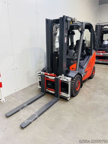 Dieselstapler Linde H 30 D-02 EVO 3B Triplex Teilkabine ZVG