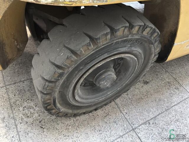 Forklift Caterpillar GP 25 K