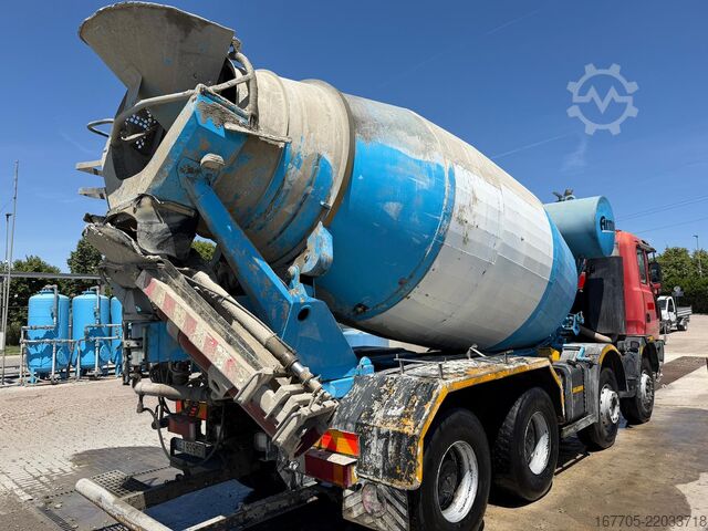 Concrete mixer truck Astra HD8 84.44
