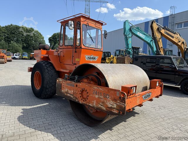 Single drum roller Hamm 2411 SD Walzenzug 6 Zylinder Deutz
