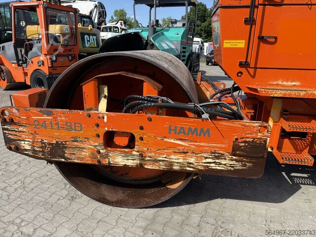 Single drum roller Hamm 2411 SD Walzenzug 6 Zylinder Deutz