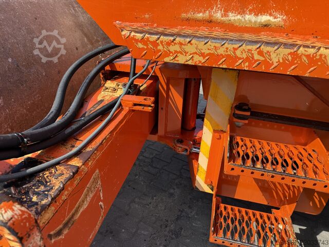 Single drum roller Hamm 2411 SD Walzenzug 6 Zylinder Deutz