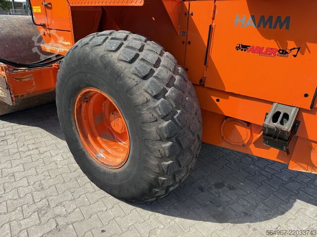 Single drum roller Hamm 2411 SD Walzenzug 6 Zylinder Deutz