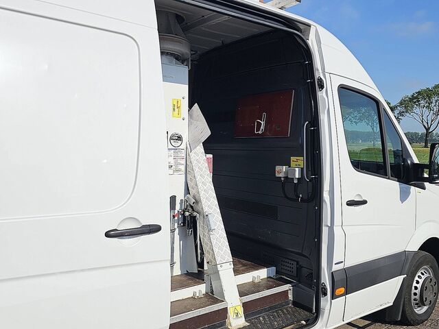 Lifting platform MERCEDES-BENZ SPRINTER 516 Hoogwerker EURO6