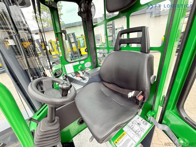 4-Wege-Gabelstapler Combilift C4000 / GAS / 9300MM / FREE-LIFT / CABIN