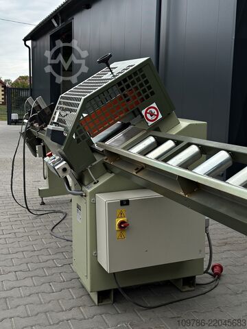 OMGA T720 crosscut saw with conveyor belt OMGA T720