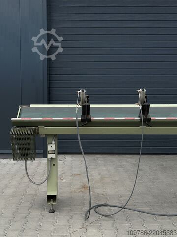 OMGA T720 crosscut saw with conveyor belt OMGA T720