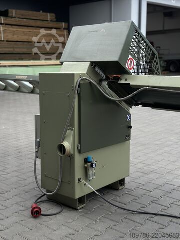 OMGA T720 crosscut saw with conveyor belt OMGA T720